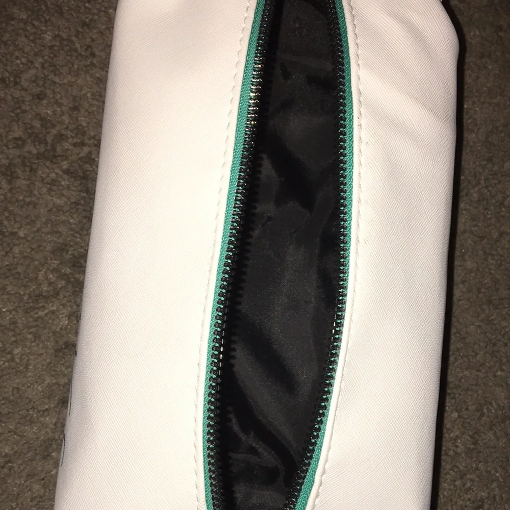 NWT Rae Dunn Cosmetic Bag